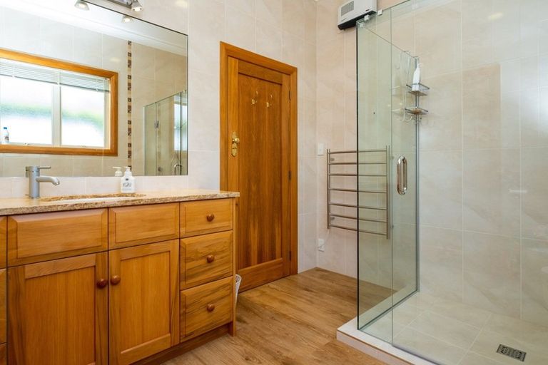 Photo of property in 26a Cameron Road, Bluff Hill, Napier, 4110