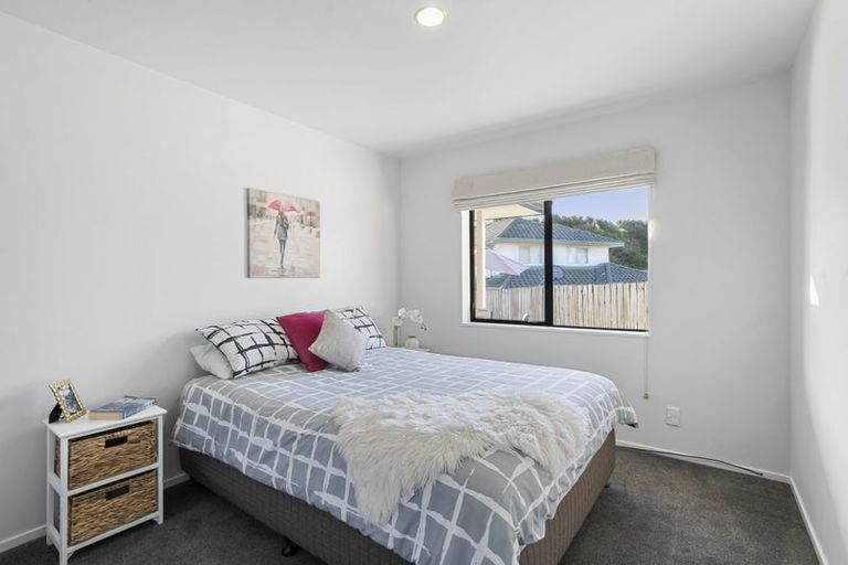 Photo of property in 1/42 Headcorn Place, Botany Downs, Auckland, 2010