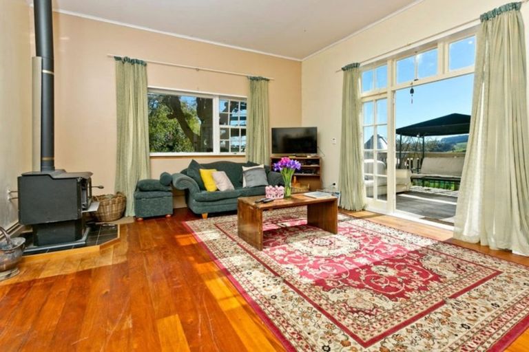 Photo of property in 183 Rautawhiri Road, Helensville, 0875