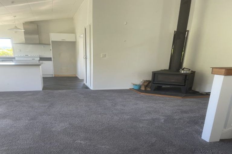 Photo of property in 1/126 Tirohanga Road, Tirohanga, Lower Hutt, 5010