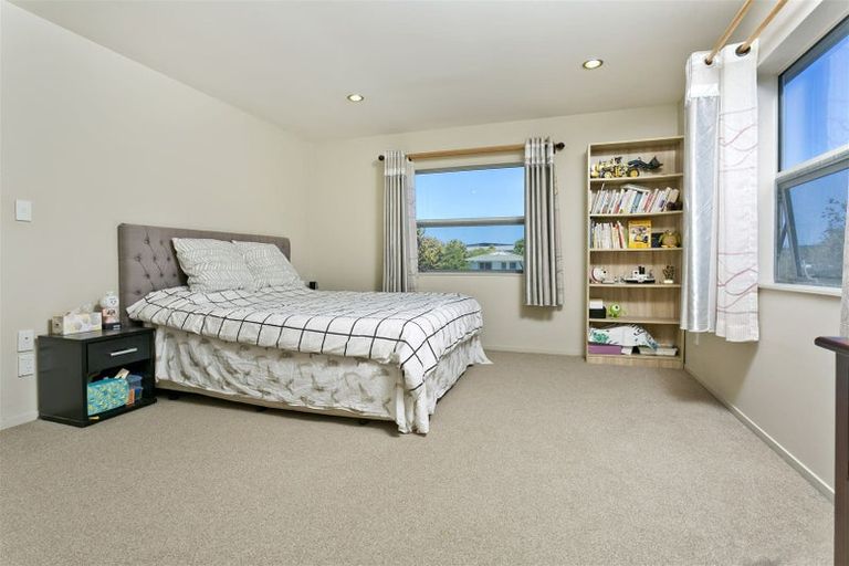 Photo of property in 311a Albany Highway, Rosedale, Auckland, 0632