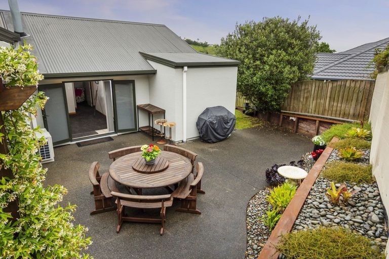 Photo of property in 76 Village Park Drive, Welcome Bay, Tauranga, 3112