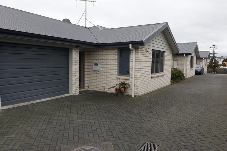 Photo of property in 54c Lorne Street, Melville, Hamilton, 3206