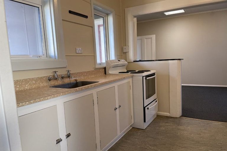 Photo of property in 12 Worcester Street, West End, Palmerston North, 4410