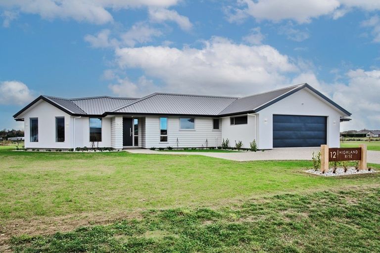 Photo of property in 12 Highland Rise, Waihopai, 9872