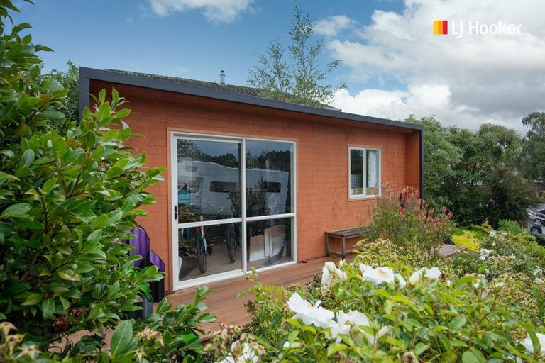 Photo of property in 12 Hogan Place, Fairfield, Dunedin, 9018