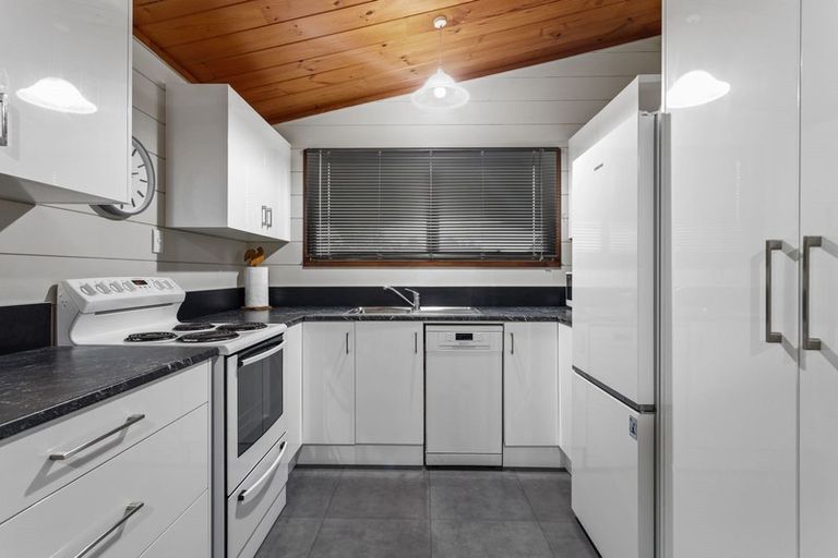 Photo of property in 2 Windsor Rise, Whakatane, 3120