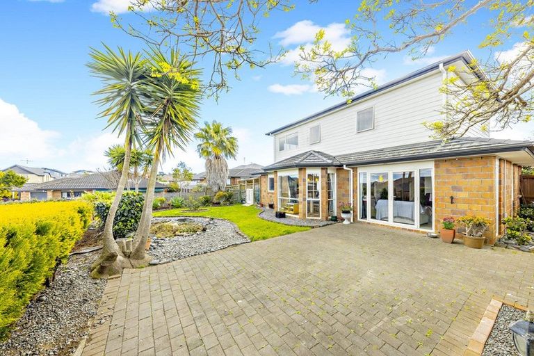 Photo of property in 19 Cairnsvale Rise, Manurewa, Auckland, 2105