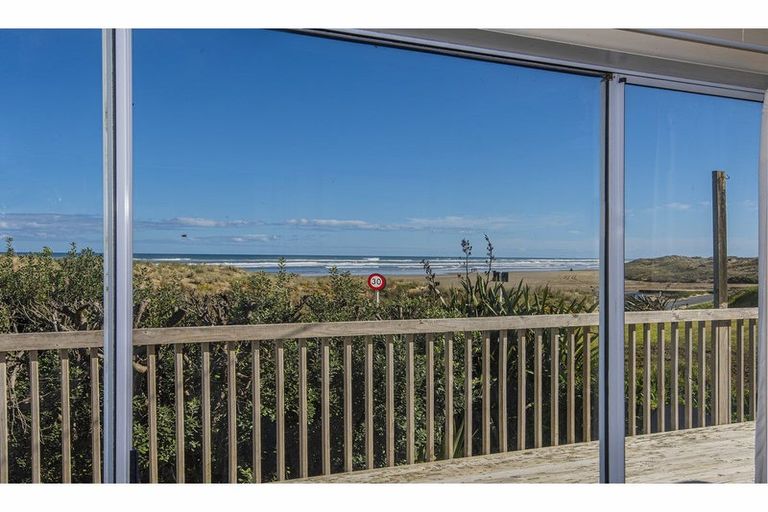 Photo of property in 37 Marine Drive, Te Kopuru, Dargaville, 0371
