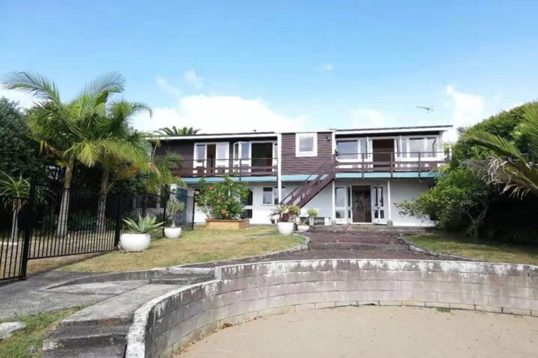 Photo of property in 231 Te Atatu Road, Te Atatu South, Auckland, 0610