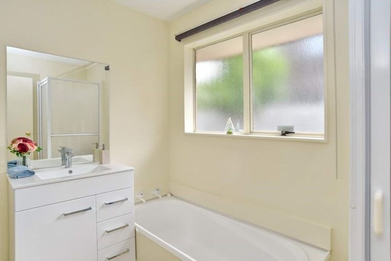 Photo of property in 2/19 Burdale Street, Riccarton, Christchurch, 8011