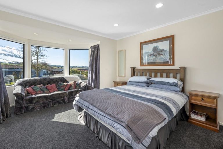Photo of property in 13 Cherry Lane, Acacia Bay, Taupo, 3330