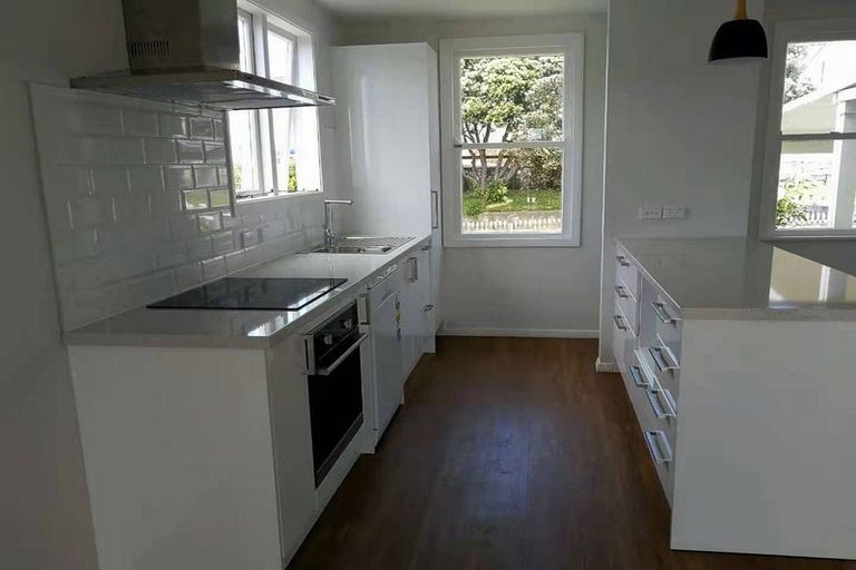 Photo of property in 43 Matatiro Street, Titahi Bay, Porirua, 5022