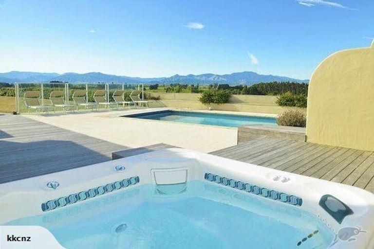 Photo of property in 81 Cob Cottage Road, Riverlands, Blenheim, 7274