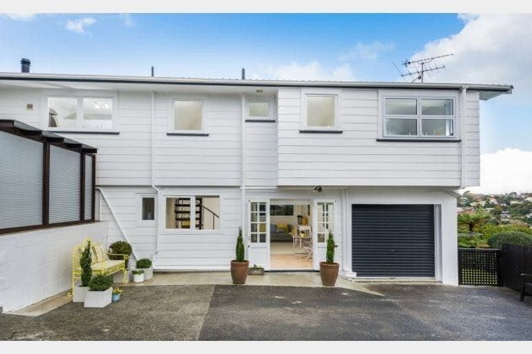 Photo of property in 27 Montclair Rise, Browns Bay, Auckland, 0630