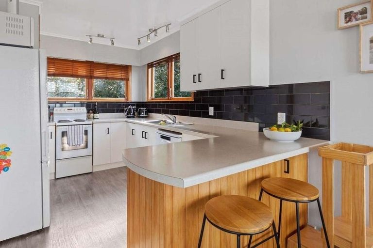 Photo of property in 39 Thomas Crescent, Western Heights, Rotorua, 3015