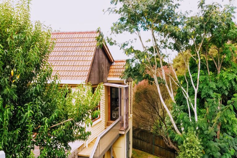 Photo of property in 2/36 Greendale Spur, Glenfield, Auckland, 0629