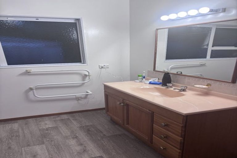 Photo of property in 14b Mains Avenue, Kensington, Whangarei, 0112