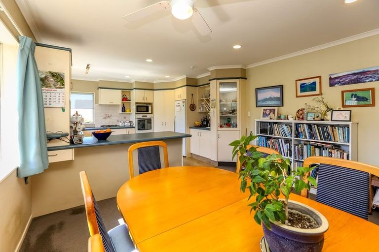 Photo of property in 132 Clawton Street, Westown, New Plymouth, 4310