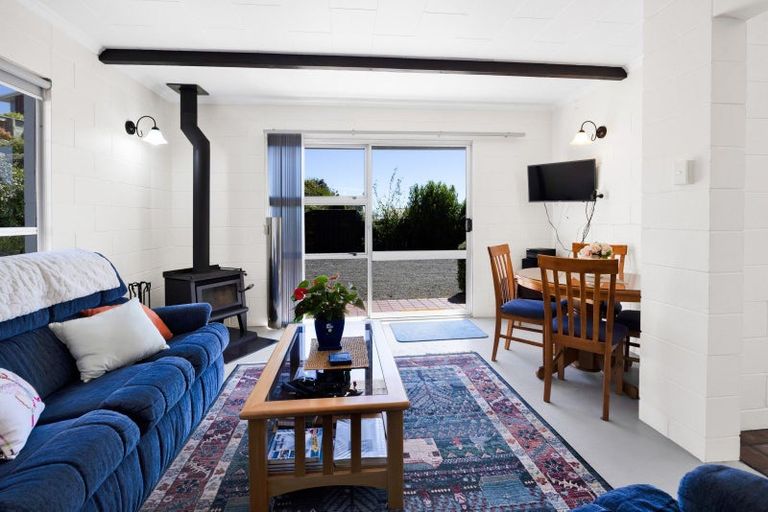 Photo of property in 31 Whakapaki Street, Urenui, 4375