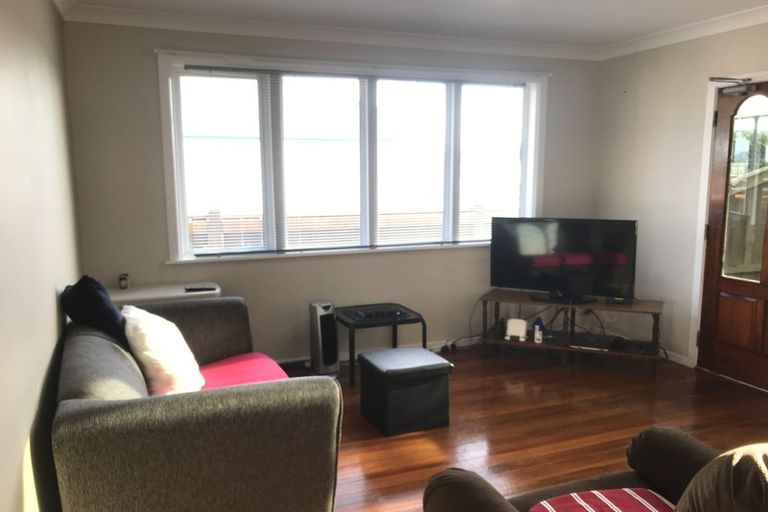 Photo of property in 135 Miramar Avenue, Miramar, Wellington, 6022