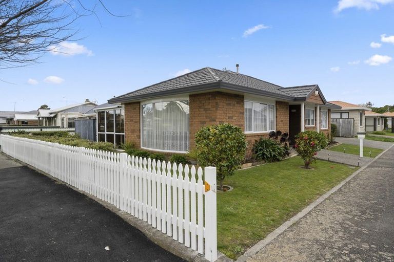 Photo of property in 1 Cole Lane, Milson, Palmerston North, 4414