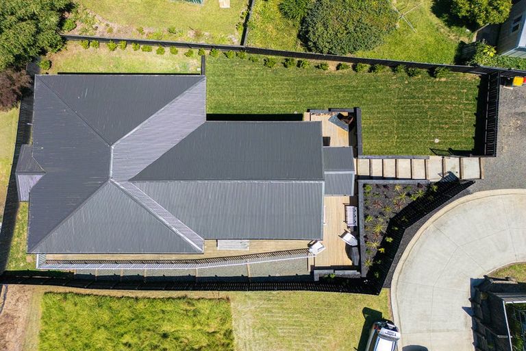 Photo of property in 4 Forlong Rise, Helensville, 0800