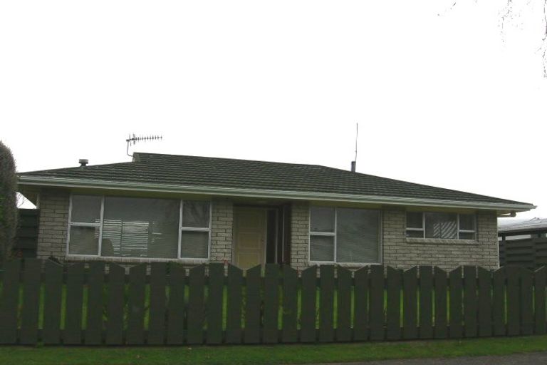 Photo of property in 115 Benmore Avenue, Cloverlea, Palmerston North, 4412