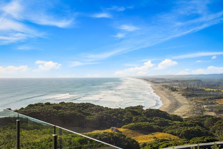 Photo of property in 42 Waitea Road, Muriwai, Waimauku, 0881