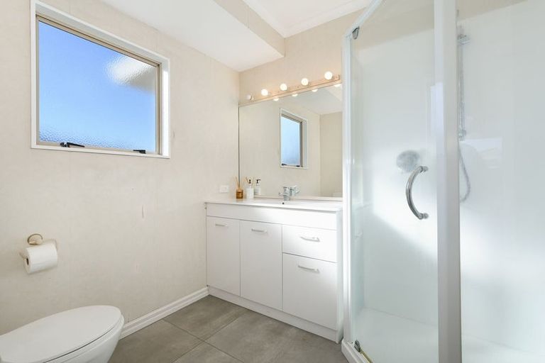 Photo of property in 6 Poinsettia Place, Mount Maunganui, 3116