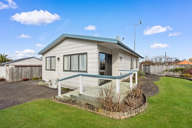 Photo of property in 19 Coronation Road, Morrinsville, 3300