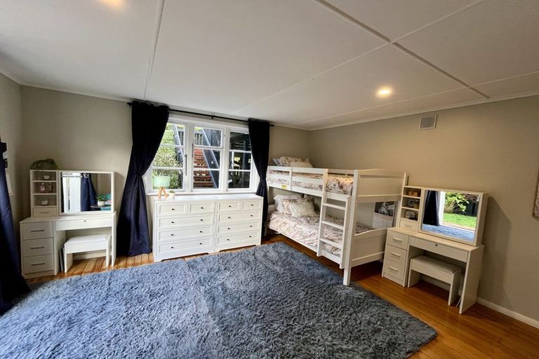 Photo of property in 14 Cecil Road, Tawa, Wellington, 5028