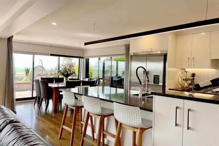 Photo of property in 66 The Esplanade, Westshore, Napier, 4110