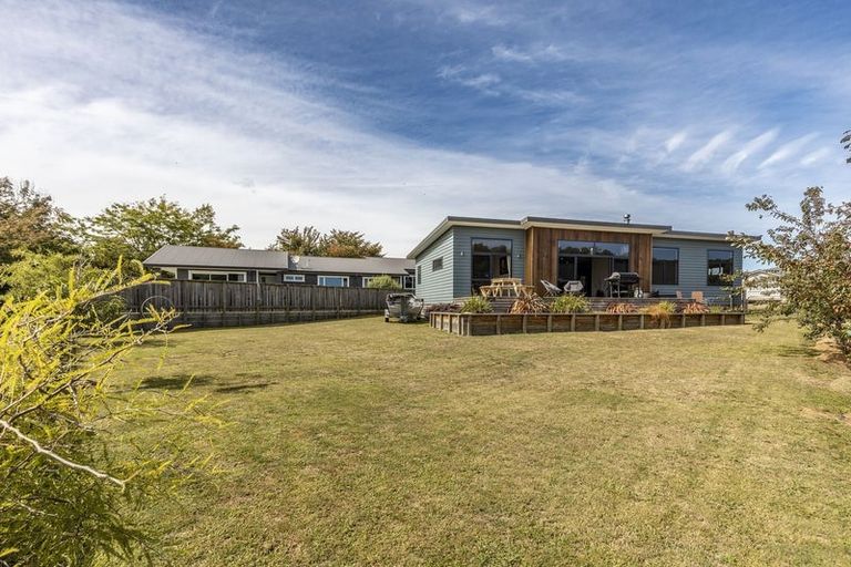 Photo of property in 71 John Norrie Place, Motuoapa, 3382