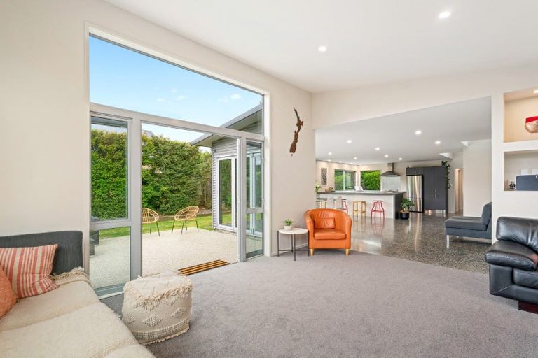 Photo of property in 3 Rere Road, Lake Hayes, Queenstown, 9304