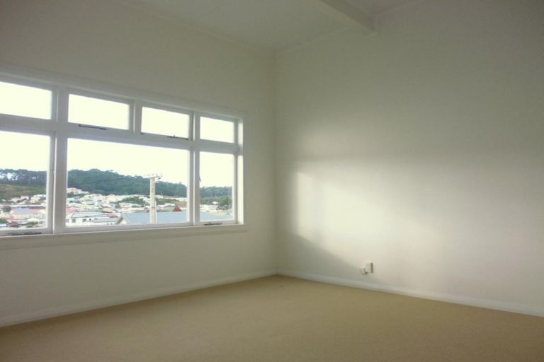 Photo of property in 1 Kenwyn Terrace, Newtown, Wellington, 6021