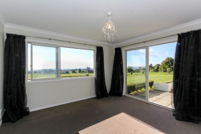 Photo of property in 5 Maunga Heights, Hurworth, New Plymouth, 4371