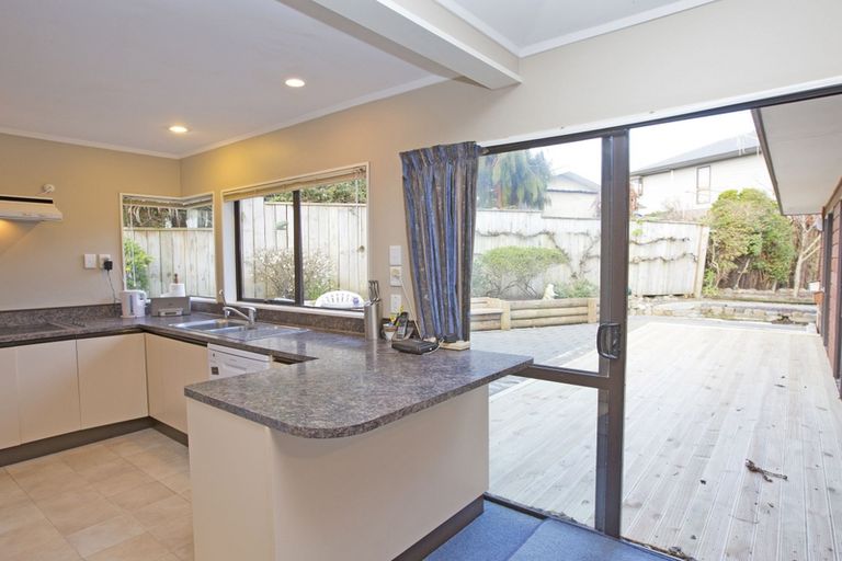 Photo of property in 1 Springdale Grove, Fitzherbert, Palmerston North, 4410