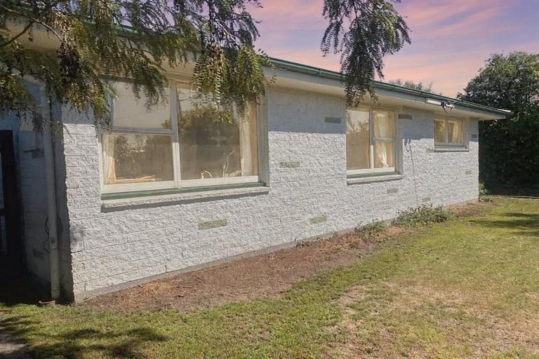 Photo of property in 15 Morris Road, Amberley, 7410