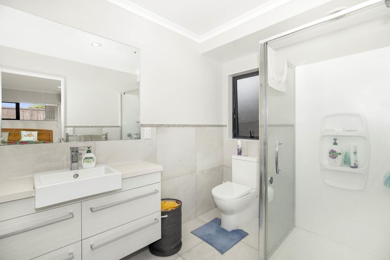 Photo of property in 10 Creda Road, Wattle Downs, Auckland, 2103