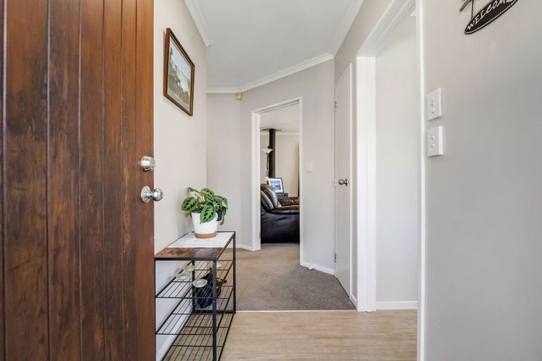 Photo of property in 32 Somerset Crescent, Highbury, Palmerston North, 4412