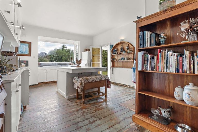 Photo of property in 56 Parkers Road, West Taratahi, Carterton, 5791