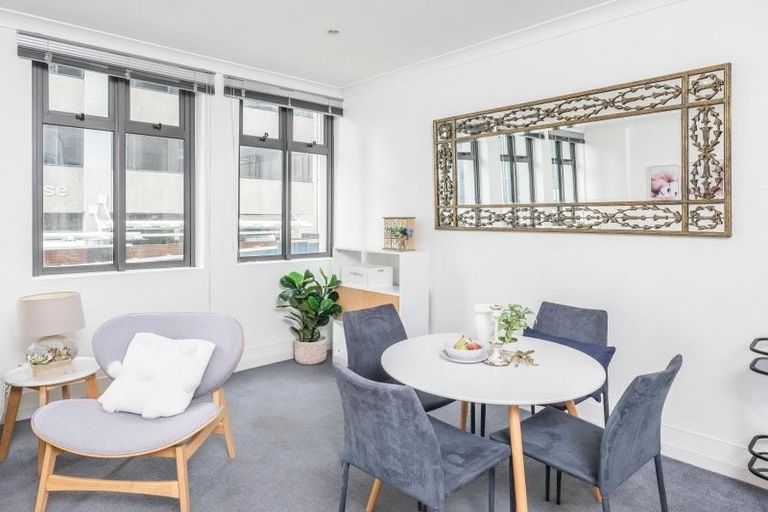 Photo of property in Kelvin House, 1e/16 The Terrace, Wellington Central, Wellington, 6011