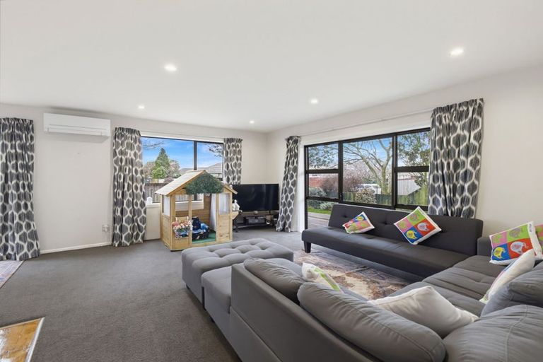 Photo of property in 35 Witham Street, Hornby, Christchurch, 8042