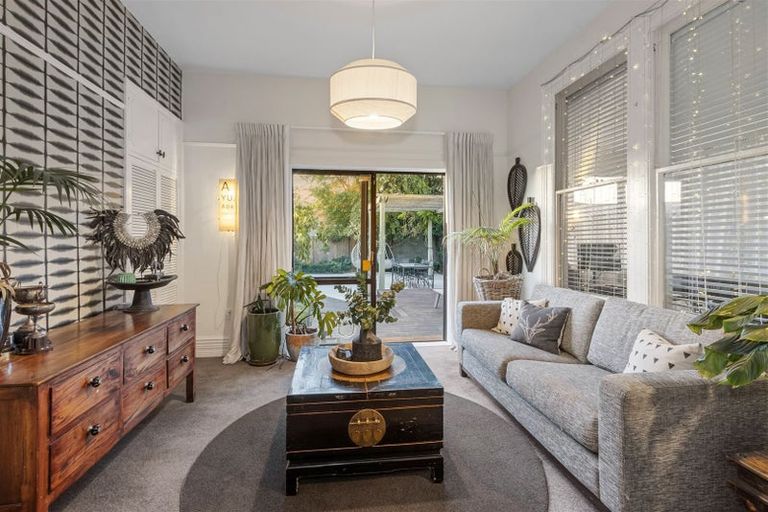 Photo of property in 9 Lake Terrace Road, Burwood, Christchurch, 8061