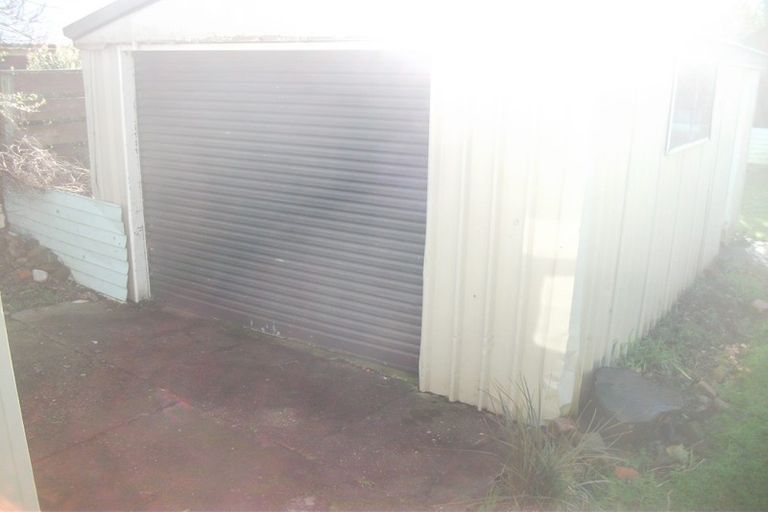 Photo of property in 73 Woodward Street East, Featherston, 5710