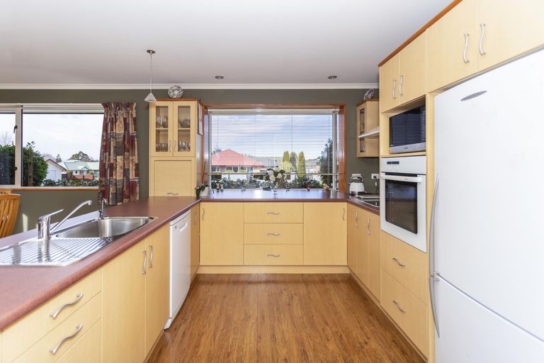 Photo of property in 24 Hannah Place, Holmes Hill, Oamaru, 9401