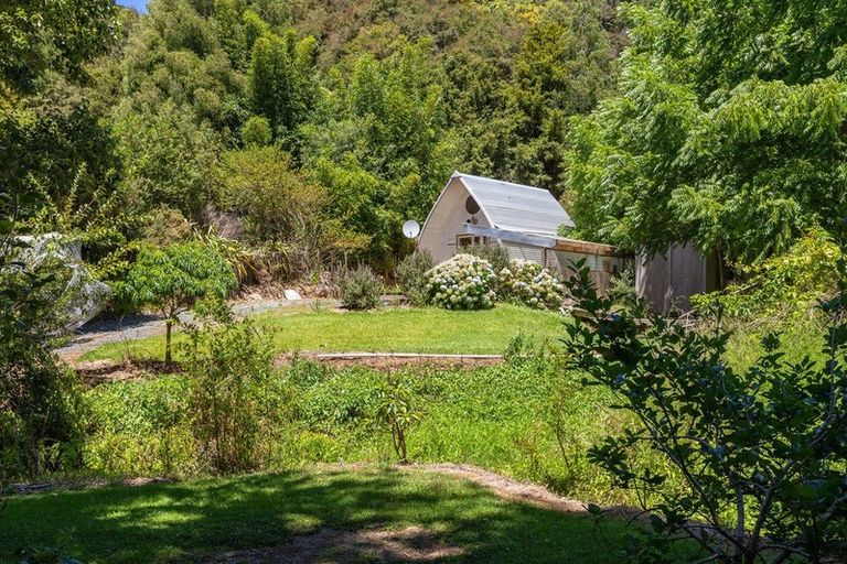 Photo of property in 950 Matakana Valley Road, Whangaripo, Wellsford, 0972