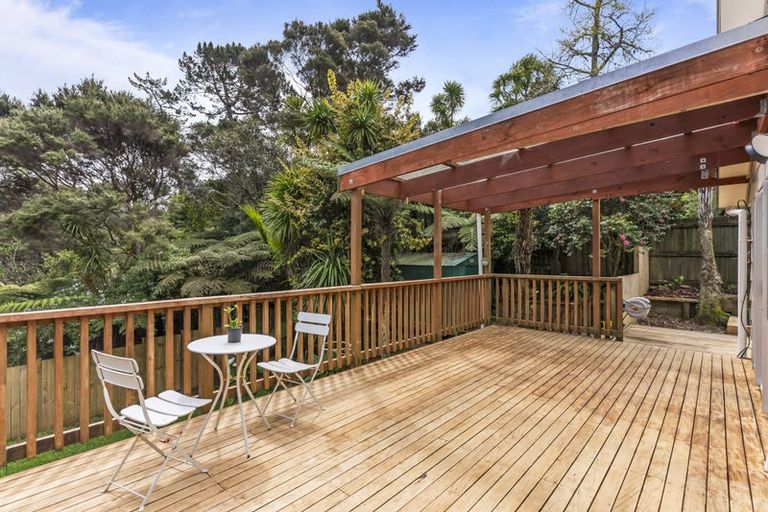 Photo of property in 3/40 Radiata Lane, Chatswood, Auckland, 0626