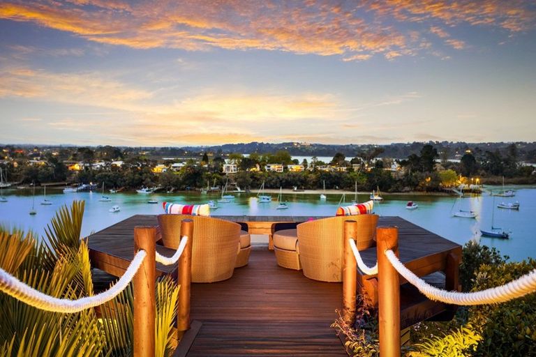 Photo of property in 33 Marae Road, Greenhithe, Auckland, 0632